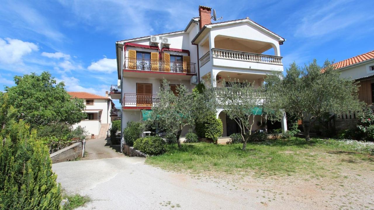 Apartments And Rooms Jelka Malinska Dış mekan fotoğraf