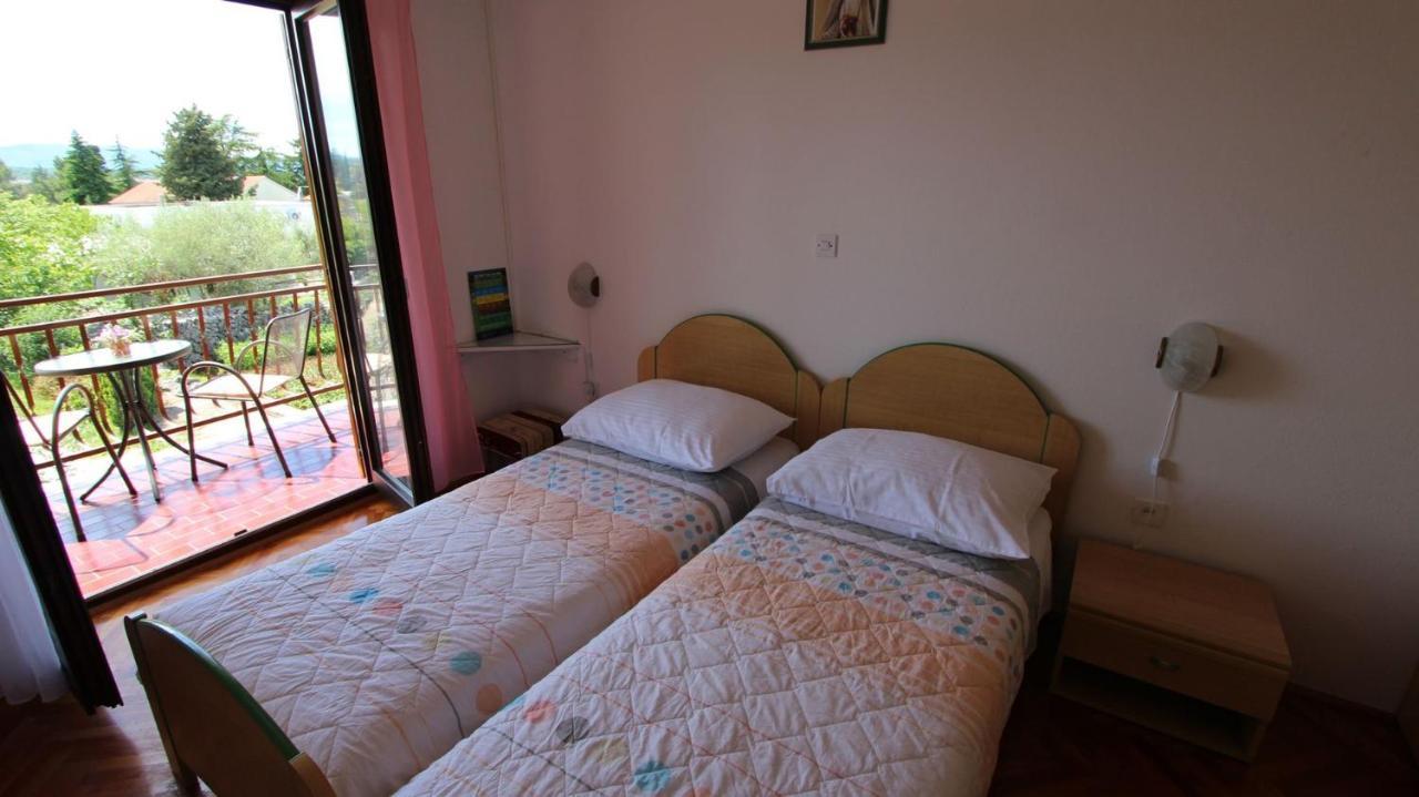 Apartments And Rooms Jelka Malinska Dış mekan fotoğraf