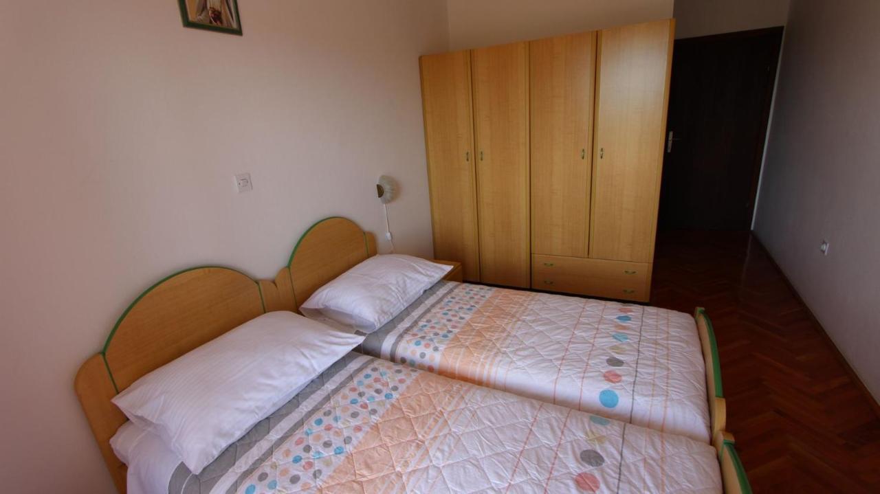 Apartments And Rooms Jelka Malinska Dış mekan fotoğraf