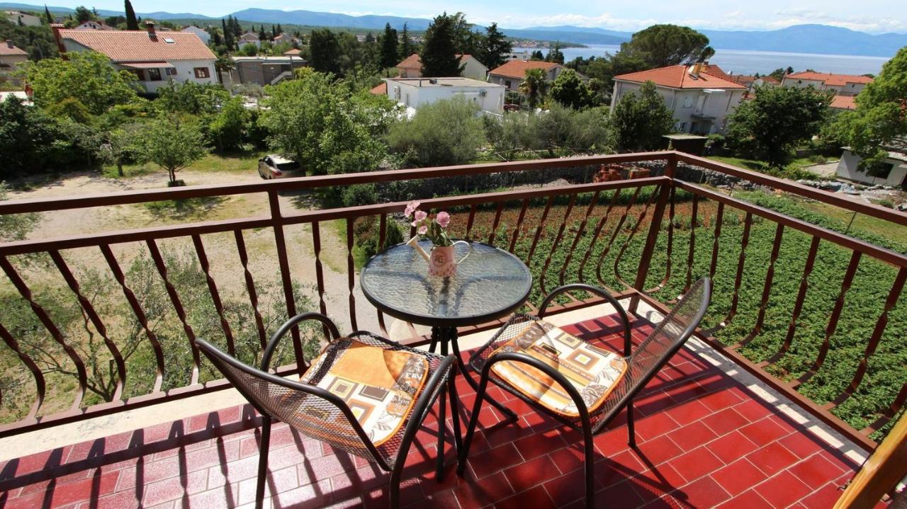 Apartments And Rooms Jelka Malinska Dış mekan fotoğraf