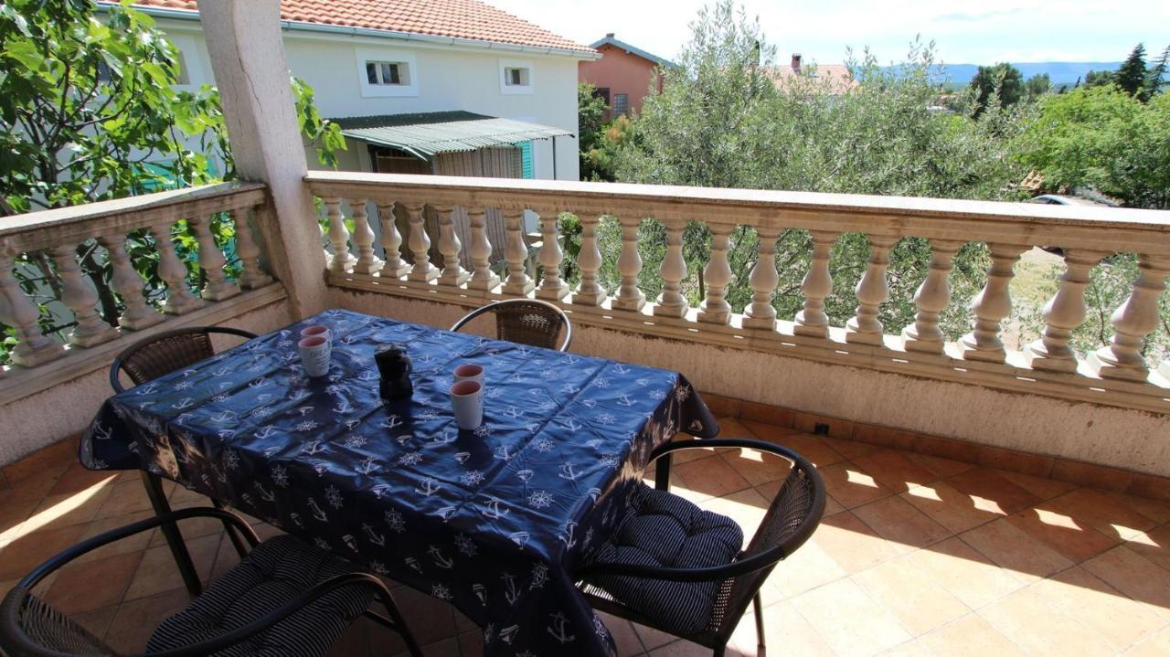 Apartments And Rooms Jelka Malinska Dış mekan fotoğraf