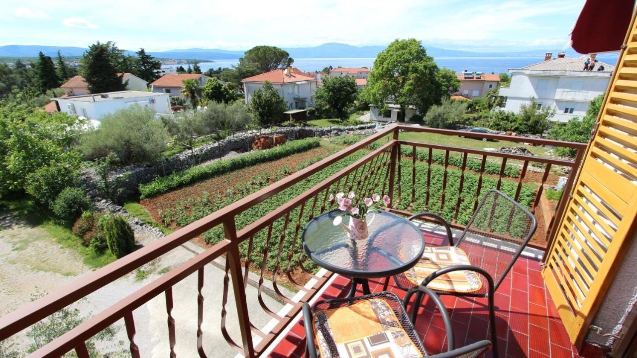 Apartments And Rooms Jelka Malinska Dış mekan fotoğraf
